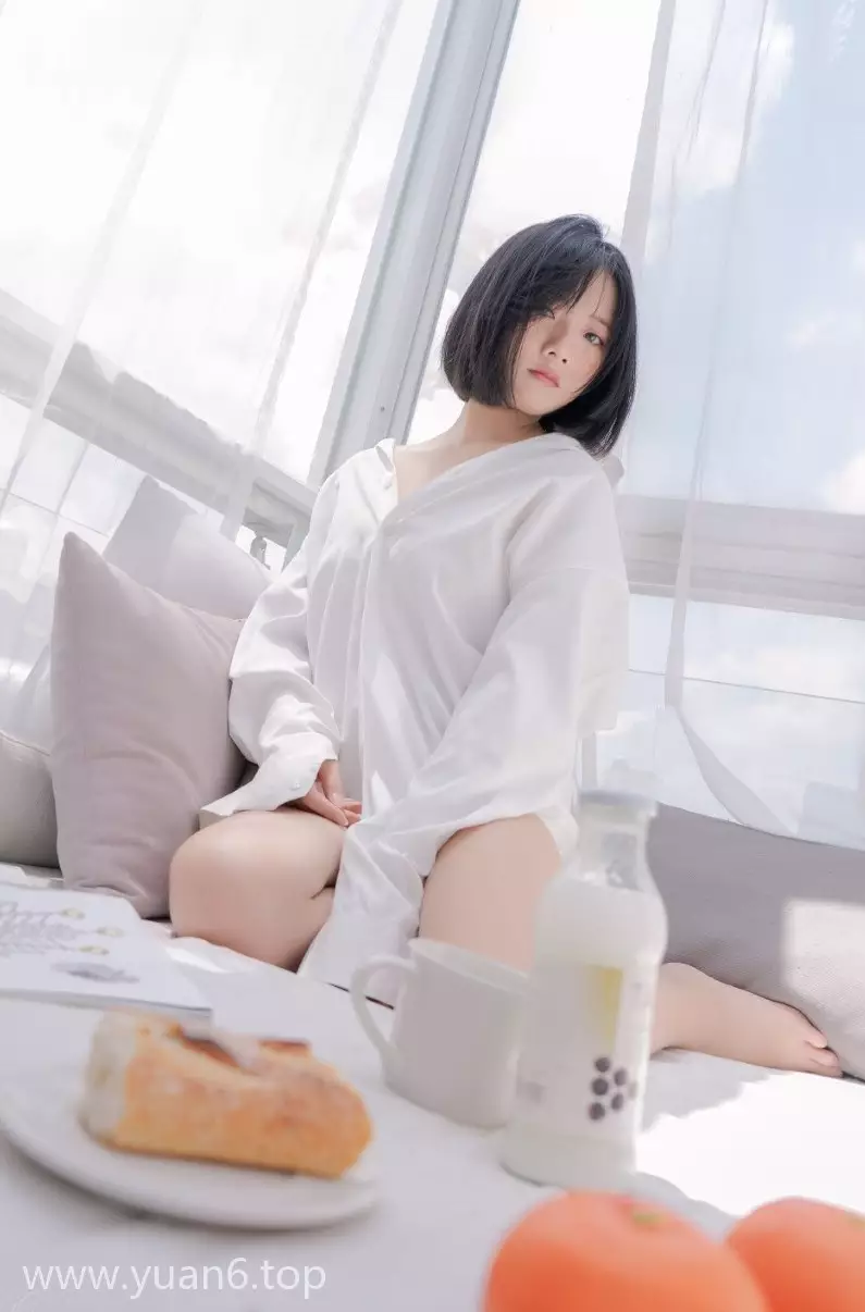 图片欣赏丨Coser_Messie Huang-Boyfriend’s shirt[26P-60MB]在线观看资料