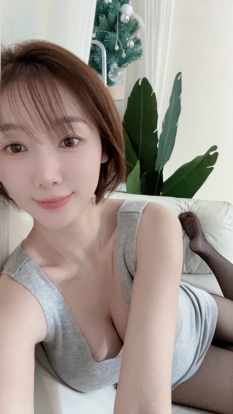 11小姨 #提督 舰长视图浮力【9P-10V-110MB】下载欣赏
