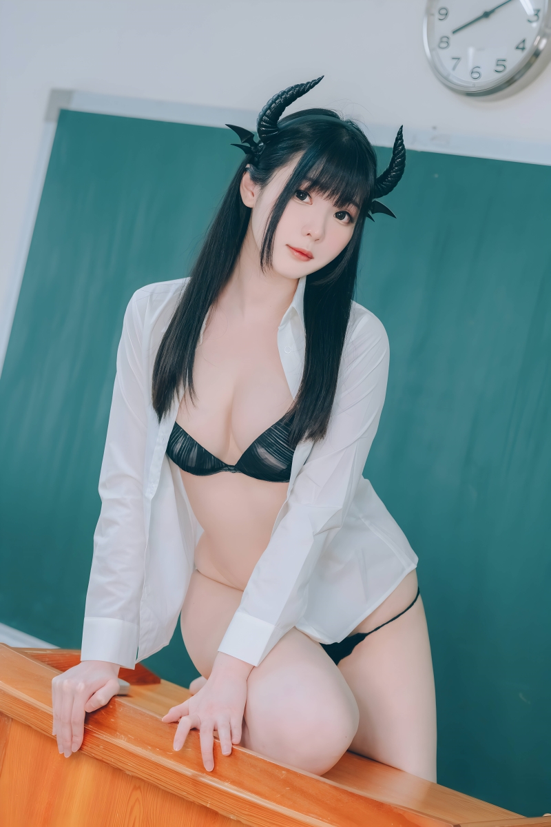 霜月shimo#DL版 隣のサキュバス霜月さん！！vol.01【124P-1V-362MB】图片作品下载