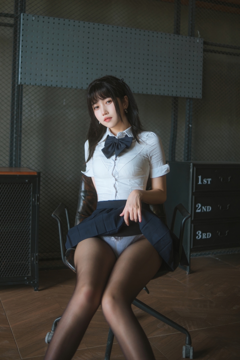 不呆猫#JK学妹户外【59P-390MB】下载