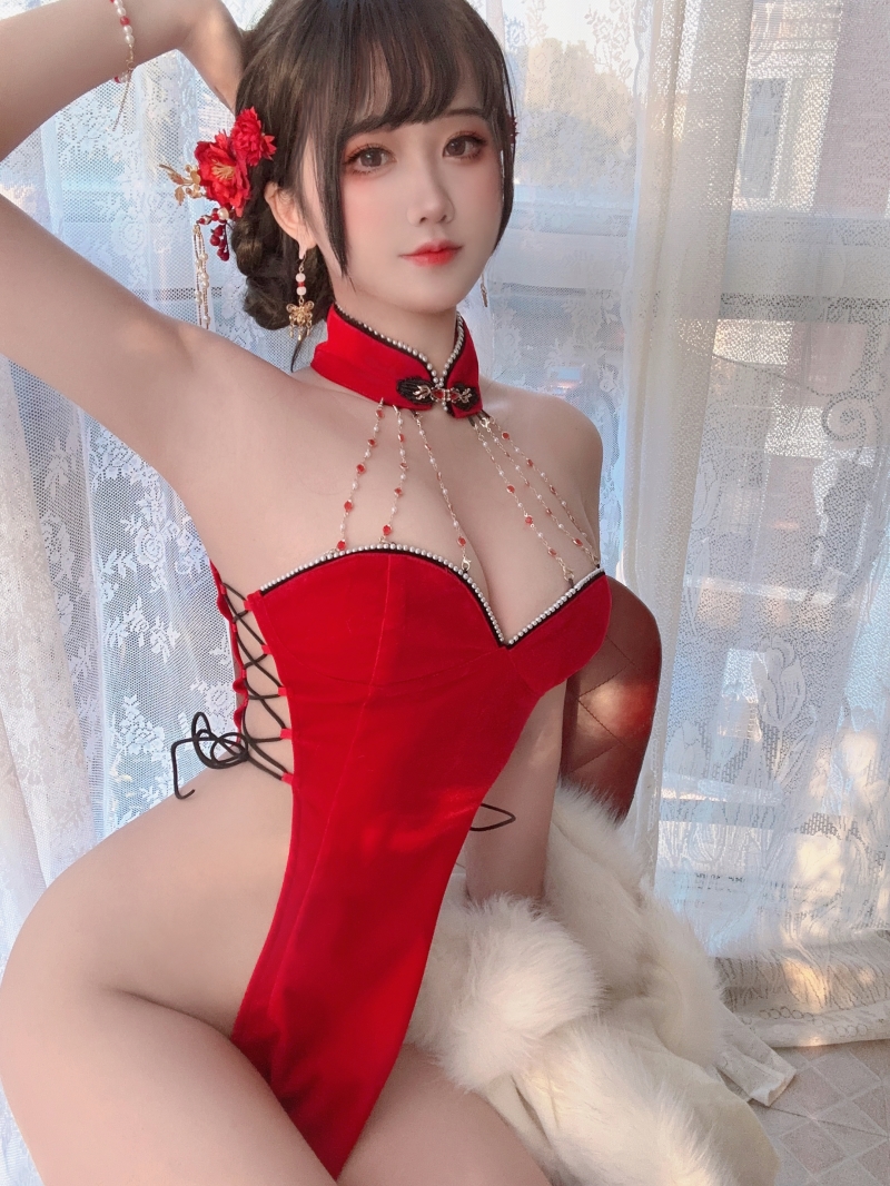 三度_69#红丝绒旗袍【75P-3V-705MB】图片作品下载