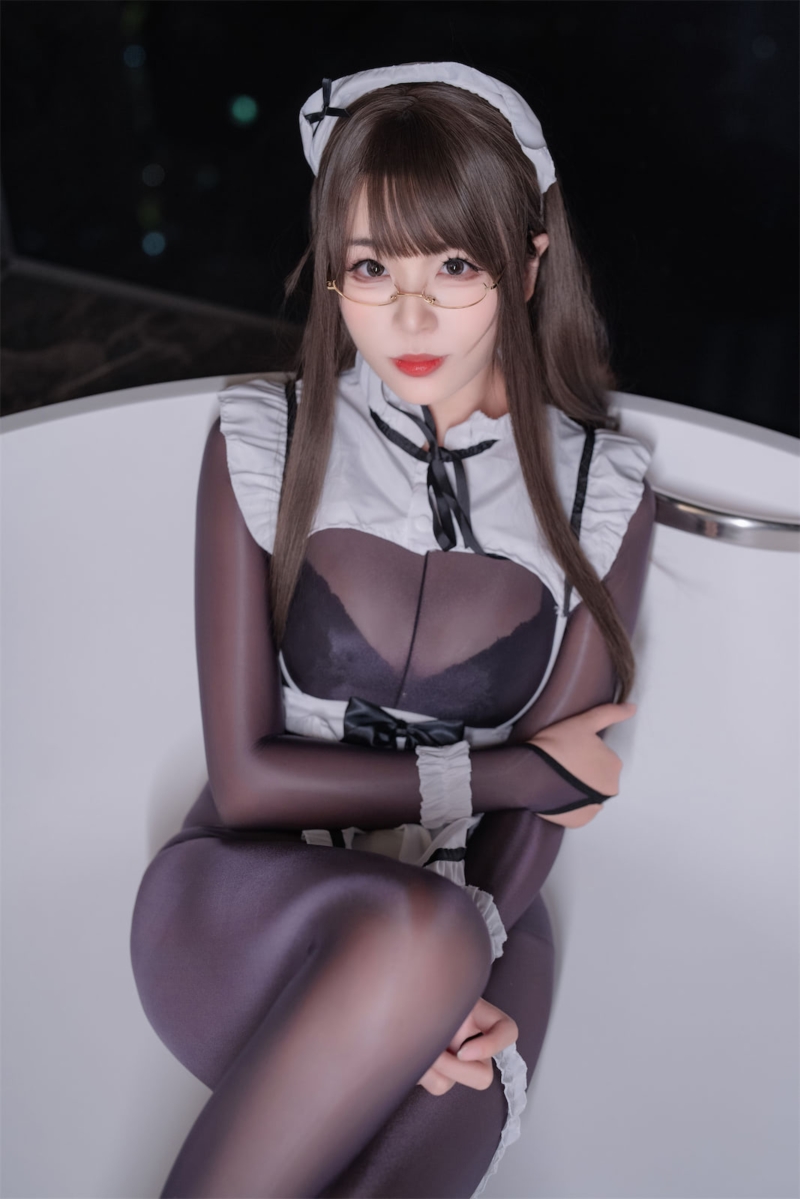轩萧学姐#连体丝【90P-368MB】完整版
