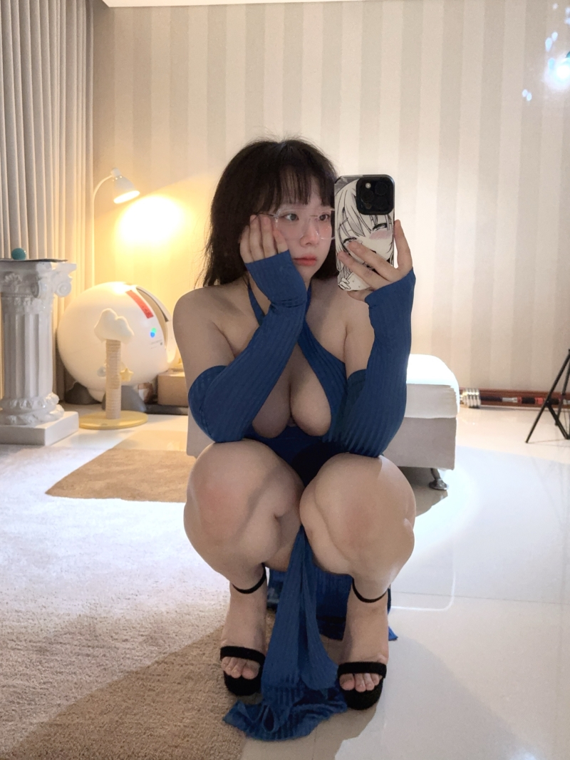 皮皮奶可可爱了#蓝色旗袍【17P-1V-60MB】一起来欣赏吧！
