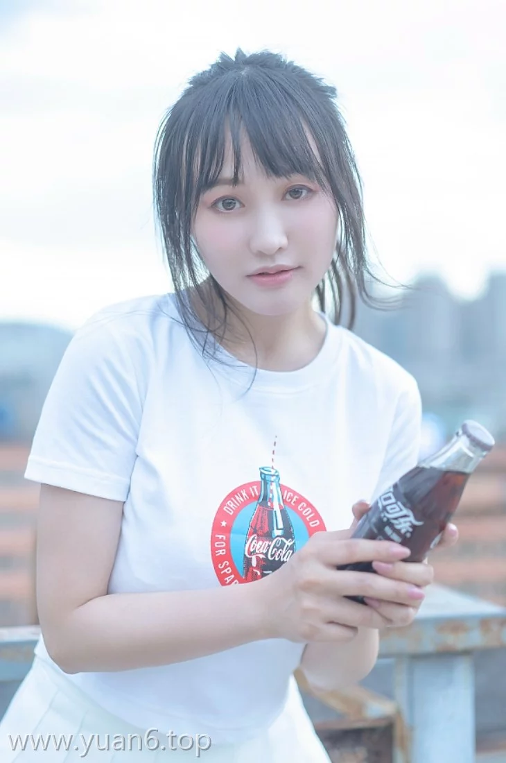 图片欣赏丨Coser_脱尾巴Mizuki-可乐JK[18P-33MB]在线观看资料