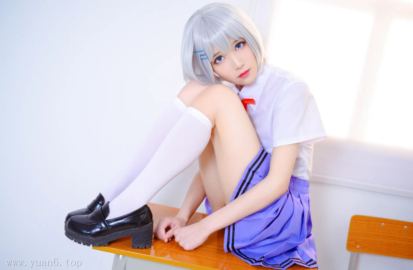 图片欣赏丨Coser_Tomoyo酱cos作品:鸢一折纸校服在线观看资料
