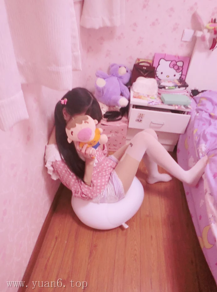 图片欣赏丨Coser双马尾少女赛高酱私人订制集:可爱的草莓少女在线观看资料