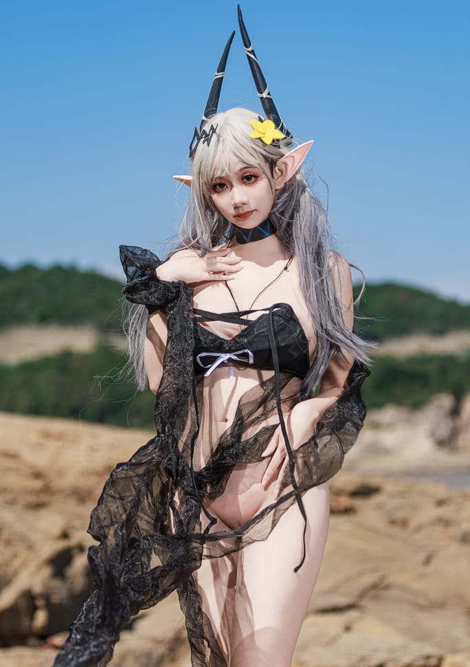 阿雪雪 –#泥岩泳装最新收集
