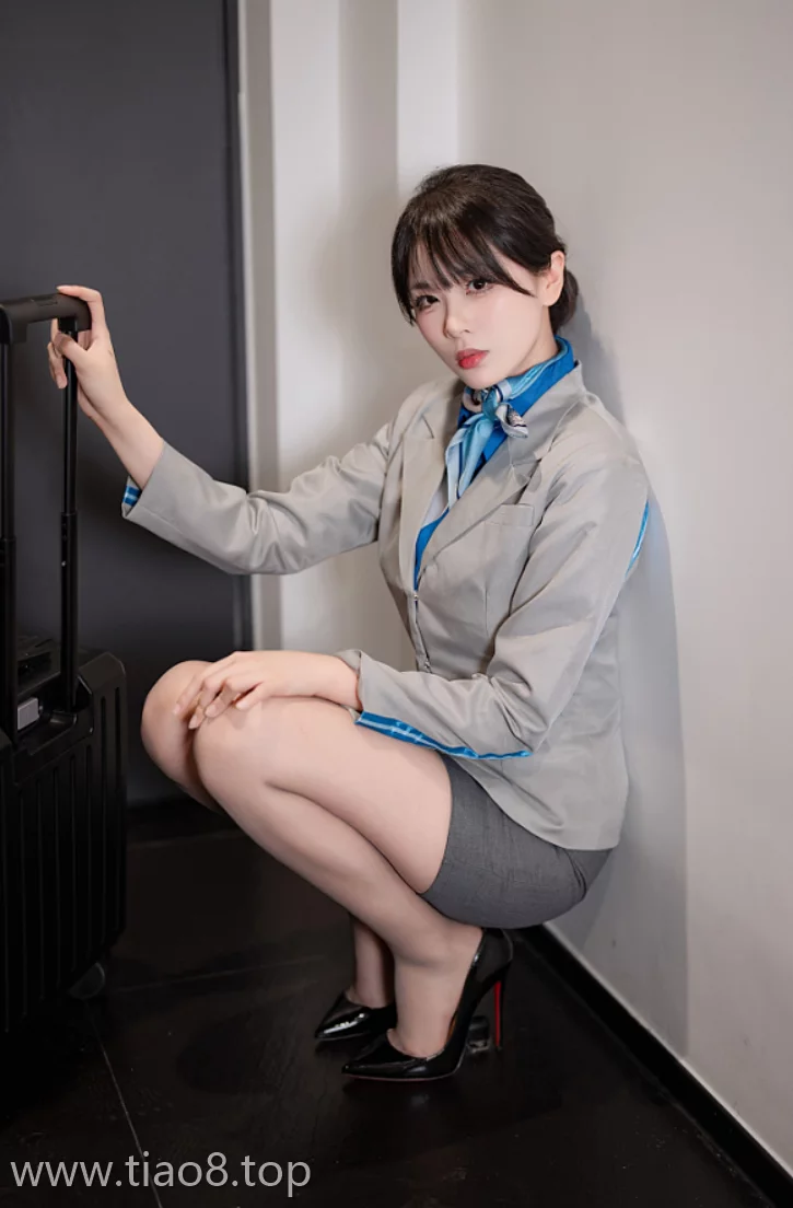 图片欣赏丨Coser轩萧学姐:NO.089-生日作 空姐灰丝[140P-2V-7.82G]在线观看资料