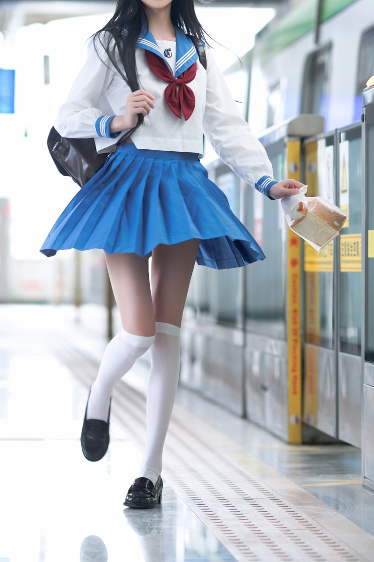 桜桃喵 –#地铁JK资源分享