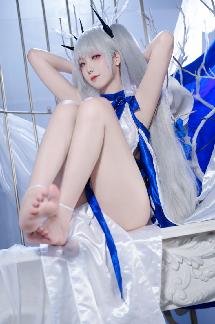 封疆疆v#可畏礼服来看看吧