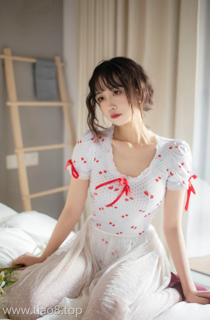 图片欣赏丨Coser念雪ww:NO.038-红玫瑰[32P-234MB]在线观看资料
