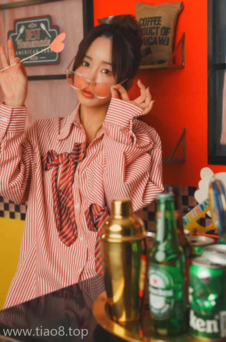 图片欣赏丨Coser_いくみ:NO.054-Fantia系列:Dress Shirt在线观看资料