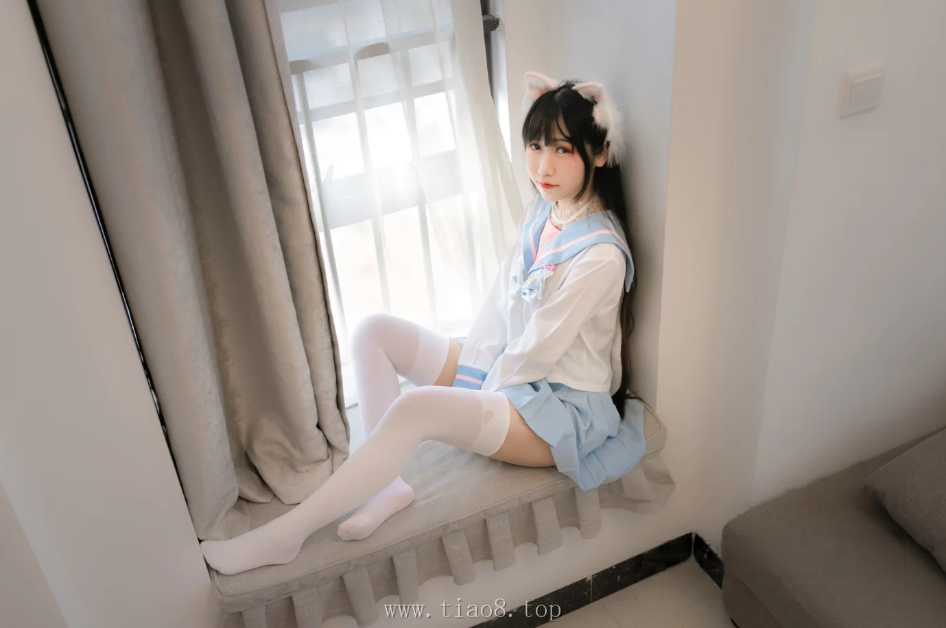 图片欣赏丨Coser不呆猫:NO.061-白色兔子JK[63P-388.7M]在线观看资料