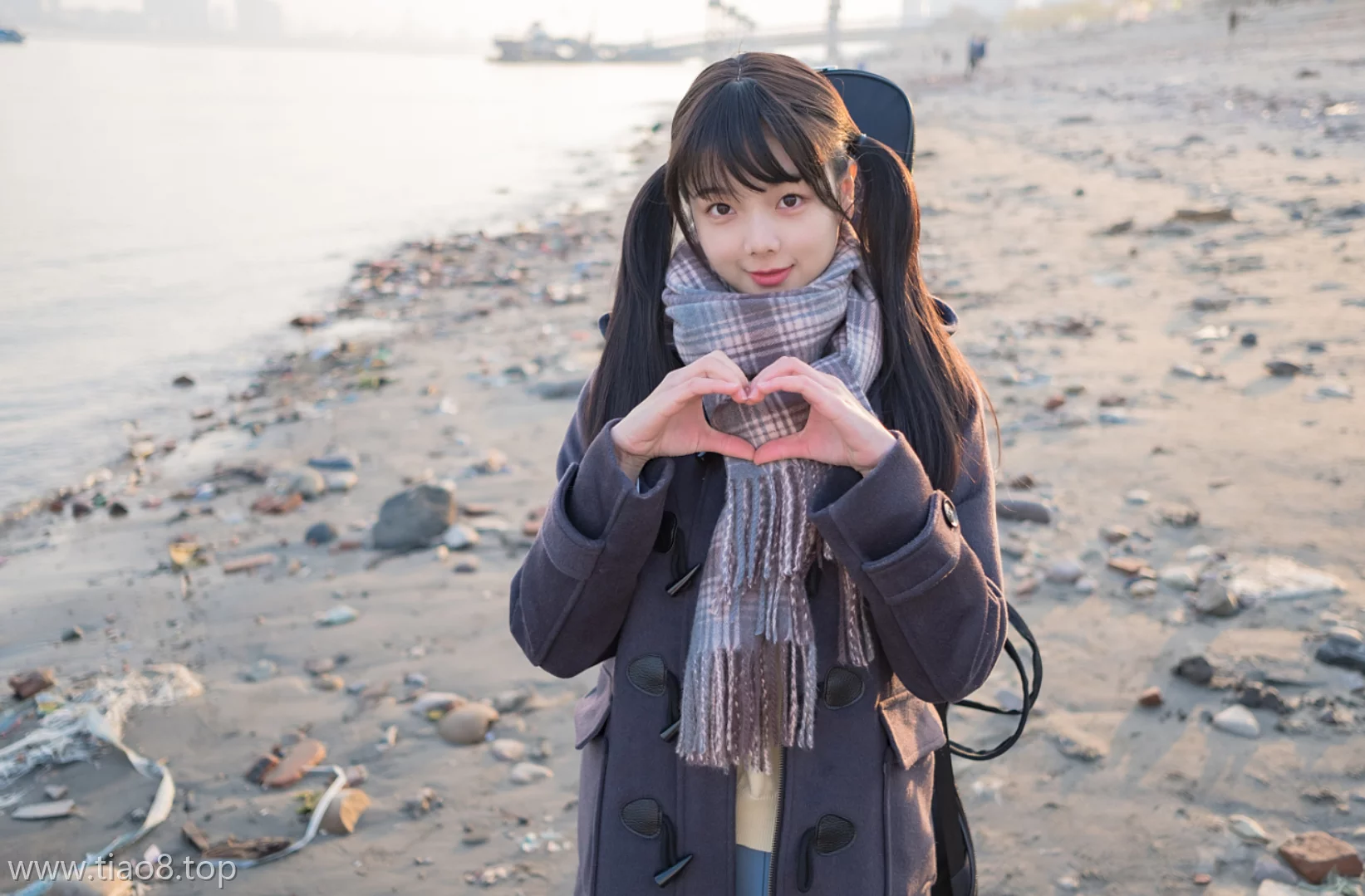 图片欣赏丨Coser赤西夜夜(稚乖画册):NO.023-吉他少女[83P2V-1.55G]在线观看资料