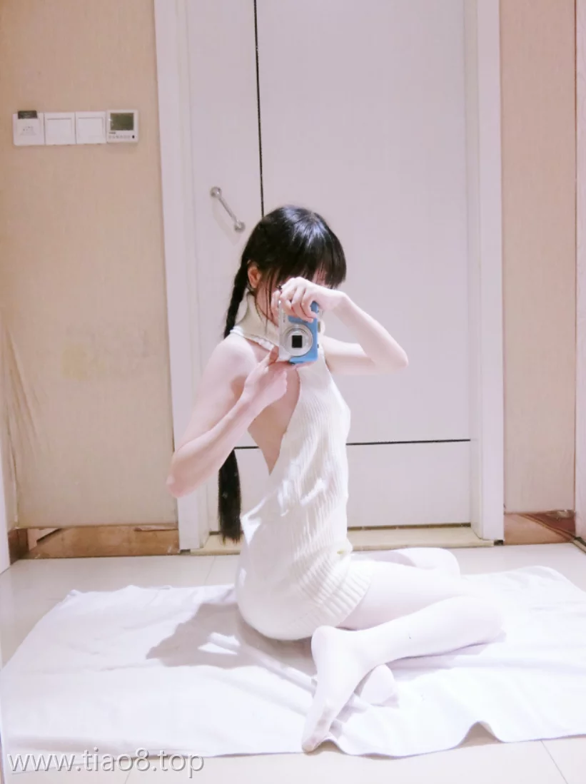 图片欣赏丨Coser西尔酱:NO.020- 露背毛衣[77P-572MB]在线观看资料