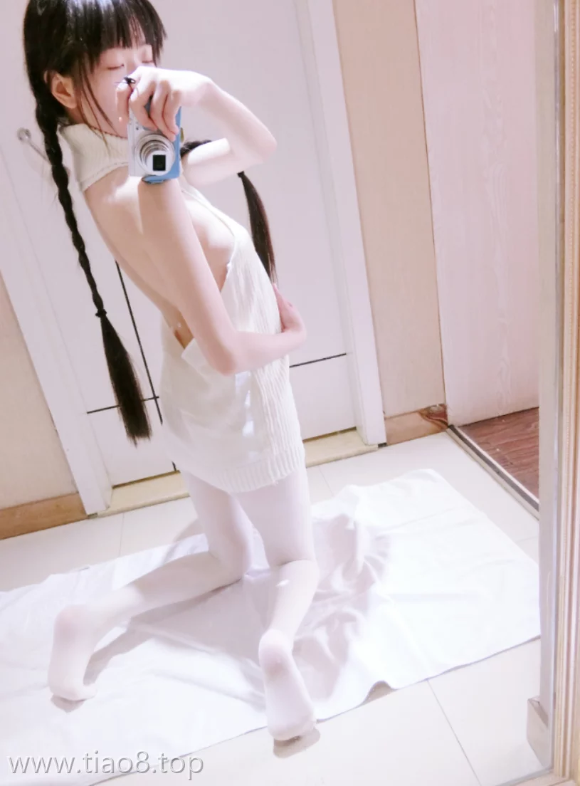 图片欣赏丨Coser西尔酱:NO.020- 露背毛衣[77P-572MB]在线观看资料