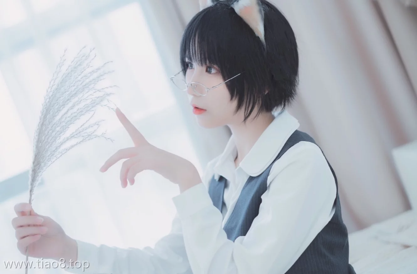 逐月Su治愈系[少年喵]18P,唤醒你心底的少年时光!在线观看资料