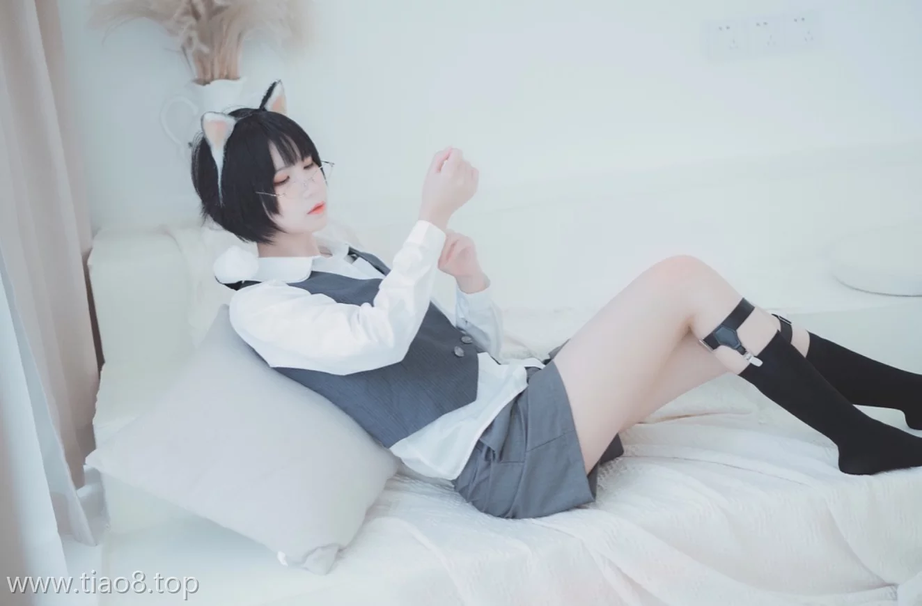 逐月Su治愈系[少年喵]18P,唤醒你心底的少年时光!在线观看资料