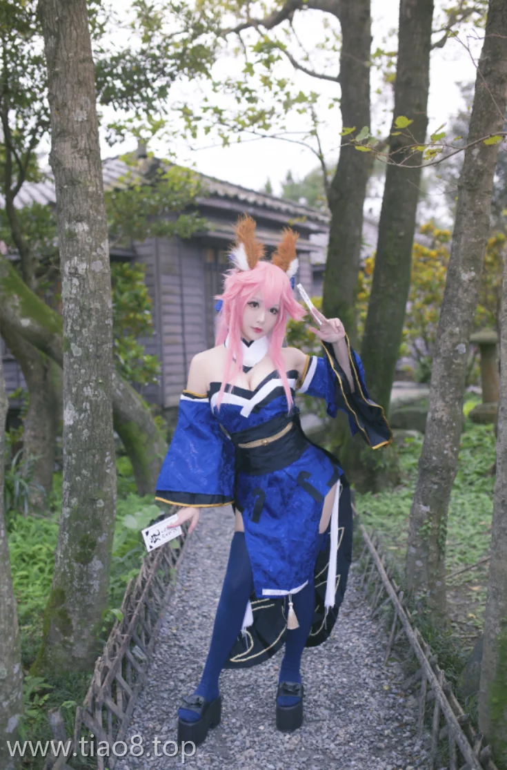 暗夜女王降临!叫我千寻大人[鬼灭之刃]堕姬:NO.026,16P演绎绝美悲歌在线观看资料