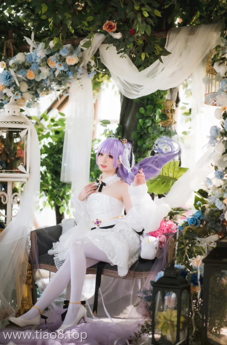 Coser焖焖碳演绎独角兽婚纱cos,25张169.5M视觉盛宴在线观看资料