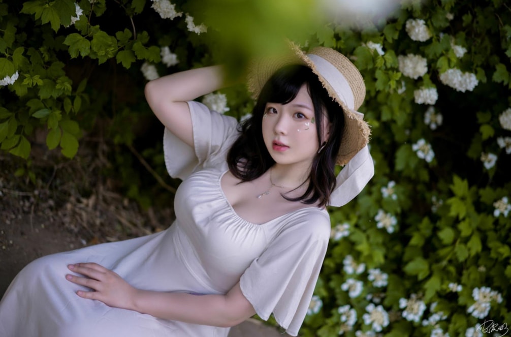 皮皮奶可可爱了啦#绣球花美丽的女生图片