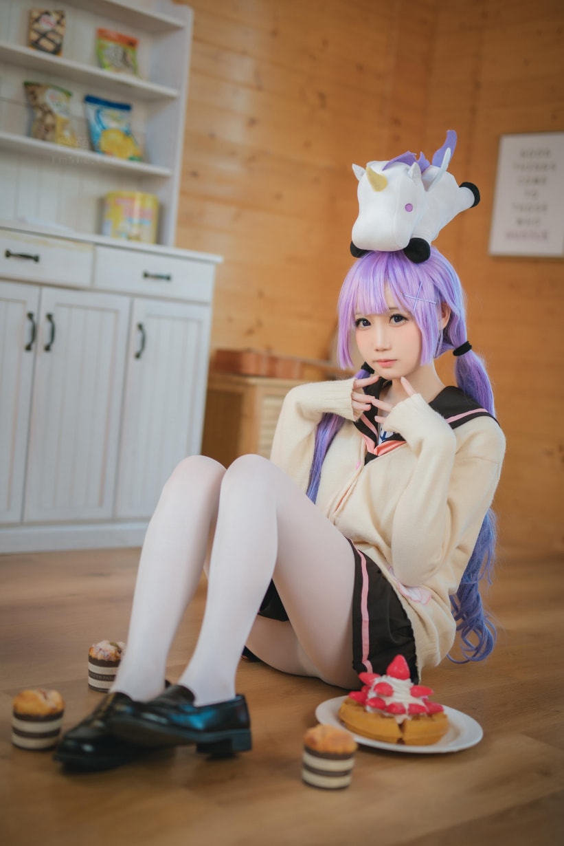 焖焖碳#独角兽JK制服美丽的女生图片