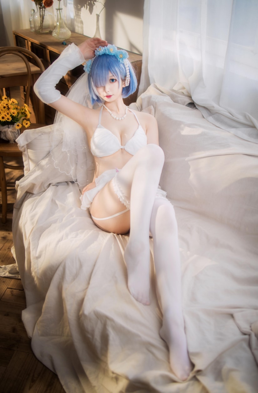 封疆疆v#蕾姆花嫁最新图片欣赏