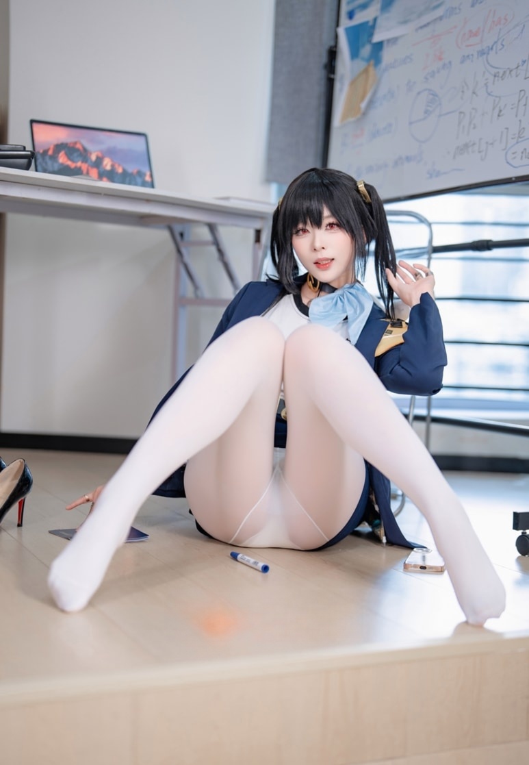 轩萧学姐#Nikke胜利女神 索拉图片下载