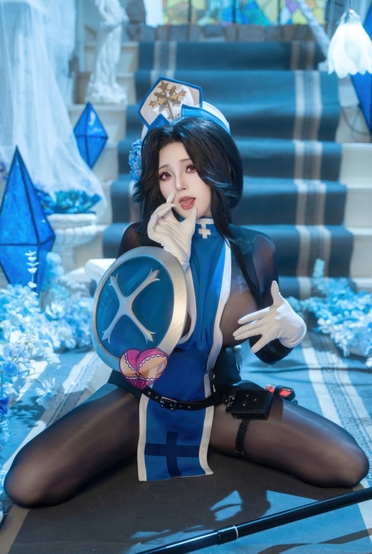 Natsuko夏夏子 –#NIKKE胜利女神 梅登·冰玫瑰微博图片