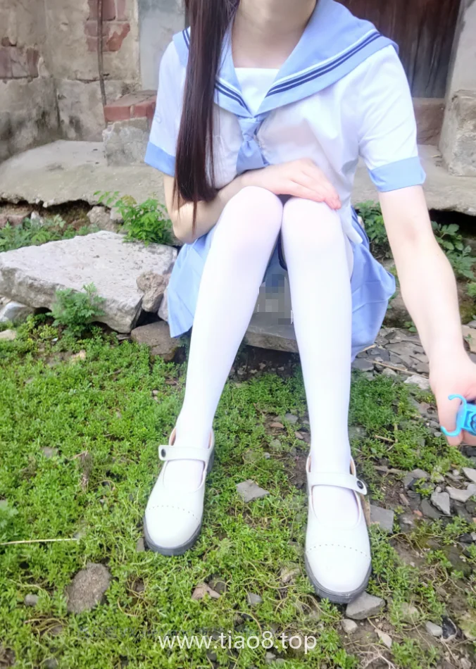 西尔酱NO.045青草水手服cosplay美图,这个绿色有点东西在线观看资料 西尔酱NO.045青草水手服cosplay美图,这个绿色有点东西在线观看资料