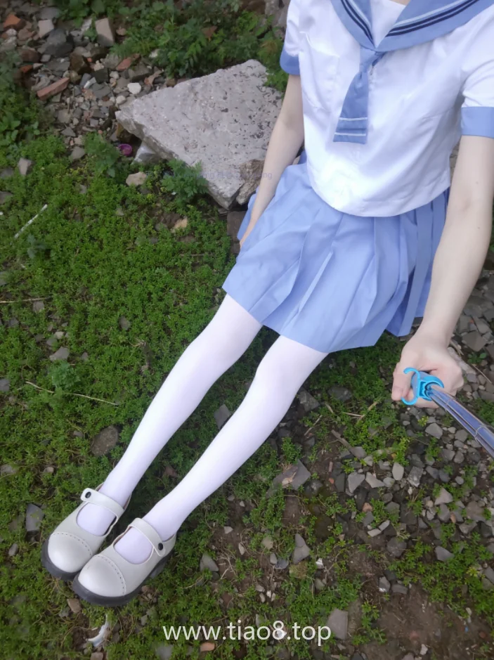 西尔酱NO.045青草水手服cosplay美图,这个绿色有点东西在线观看资料 西尔酱NO.045青草水手服cosplay美图,这个绿色有点东西在线观看资料