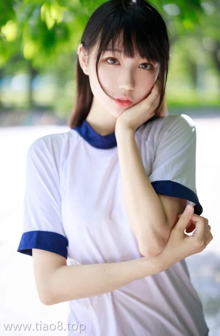图片欣赏丨Coser周叽是可爱兔兔:NO.012-体操服[31P-261MB]在线观看资料
