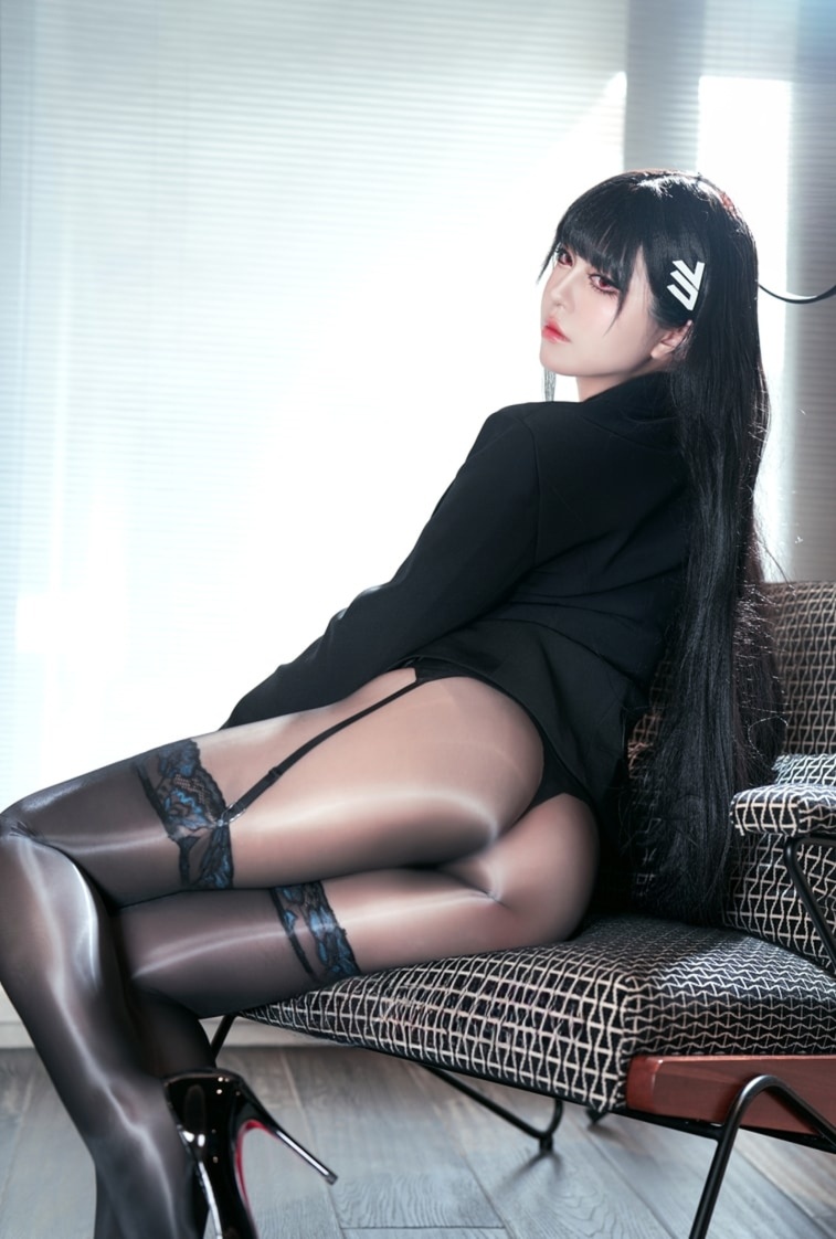 半半子#蔚蓝档案 调月莉音 内衣OL美丽的图片分享