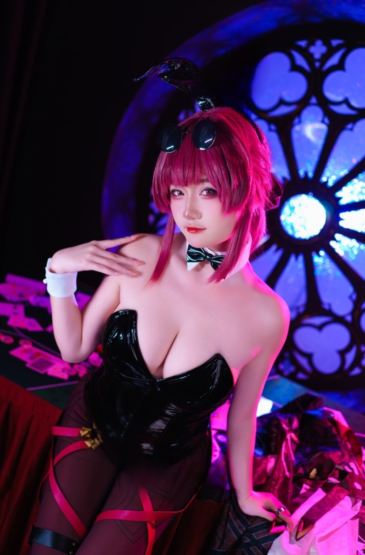 Xiaoyukiko#崩坏 卡芙卡cos照片 Xiaoyukiko#崩坏 卡芙卡cos照片
