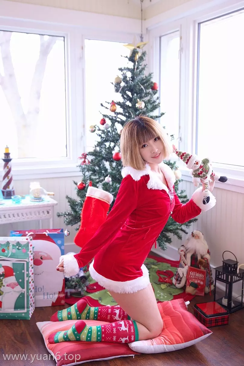 美图欣赏丨Coser_MissWarmJ-Free New Year Set[25P-150.6M]