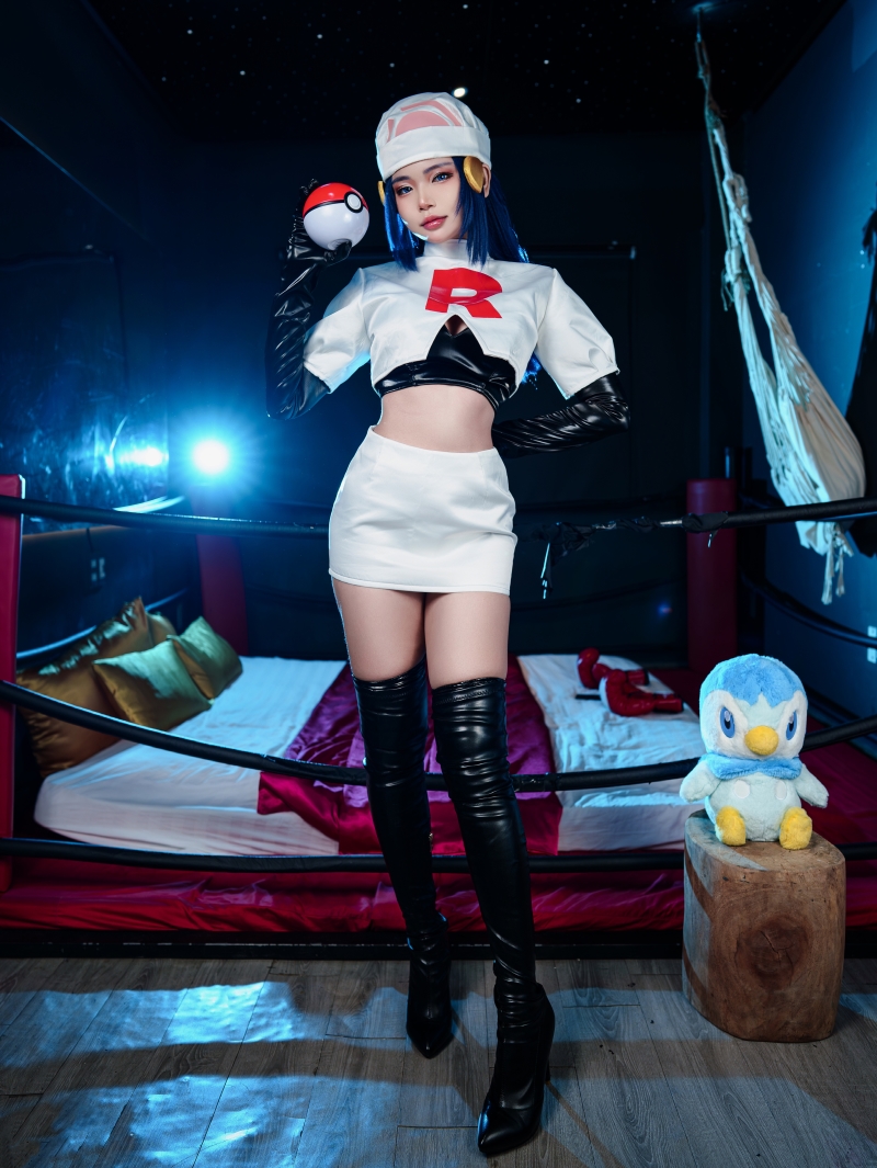 ZinieQ Dawn Pokemon in Team Rocket costume [42P20V-516MB]