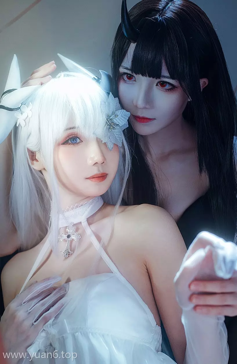 美图欣赏丨Coser_Tomoyo酱&焖焖碳-碧蓝航线-埃姆登双黑白夜之主[29P-328.1M]