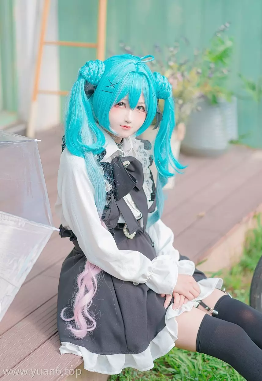 美图欣赏丨Coser_Kuuko W-Miku Hatsune [39P／126MB]